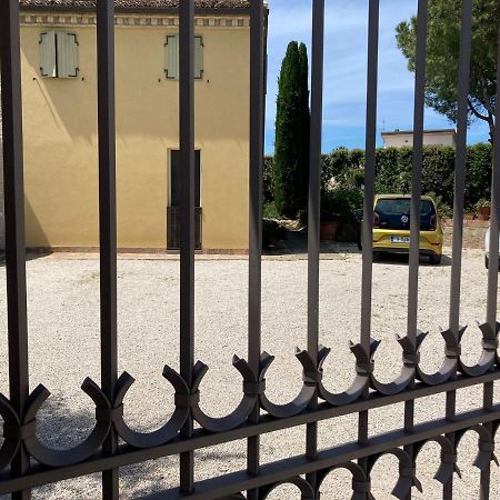 B&B Villa Fioreconero Montacuto Bagian luar foto