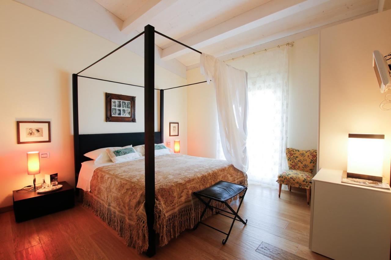 B&B Villa Fioreconero Montacuto Bagian luar foto