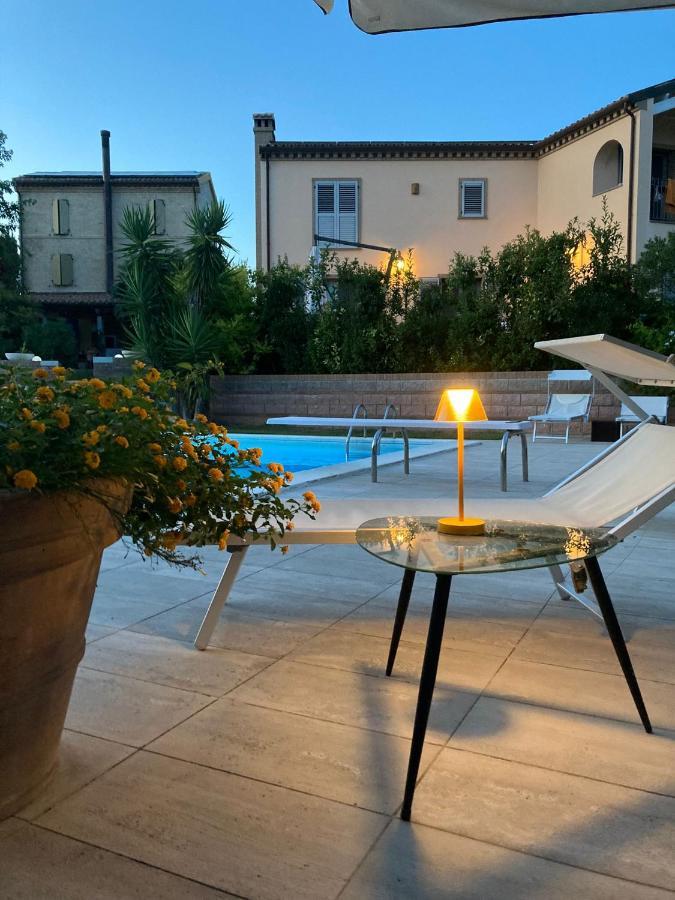 B&B Villa Fioreconero Montacuto Bagian luar foto